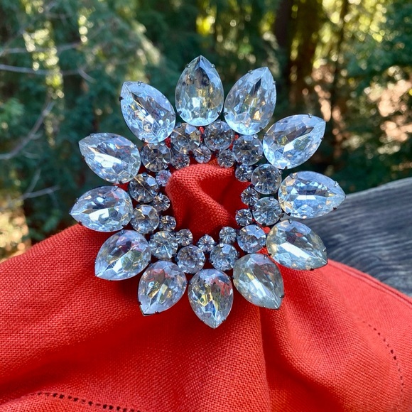 WOW Extra Large VINTAGE Sash Bridal Pin - Picture 1 of 8